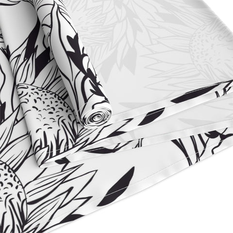 Table Runner (Cotton, Poly)South African Protea