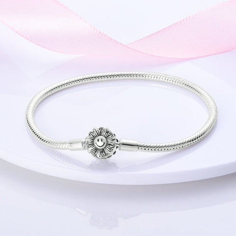 Sparkling Daisy Retro Snake Chain Charm Bracelet 925 Sterling Silver 20cm